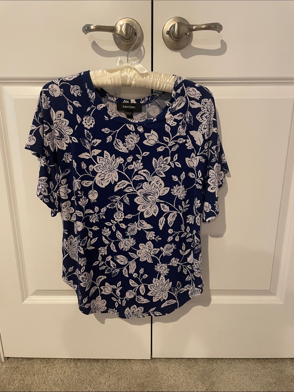 Karen Kane Navy and White Floral Short Sleeve Tee